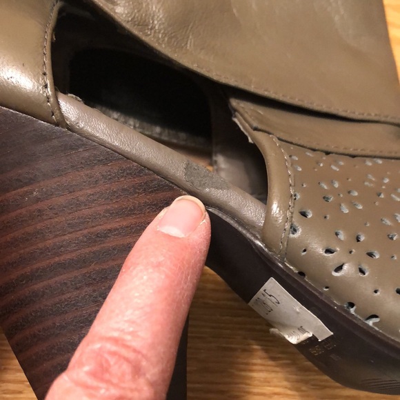 NWOB Vianni Collection taupe leather booties 6.5 by - Picture 10 of 17